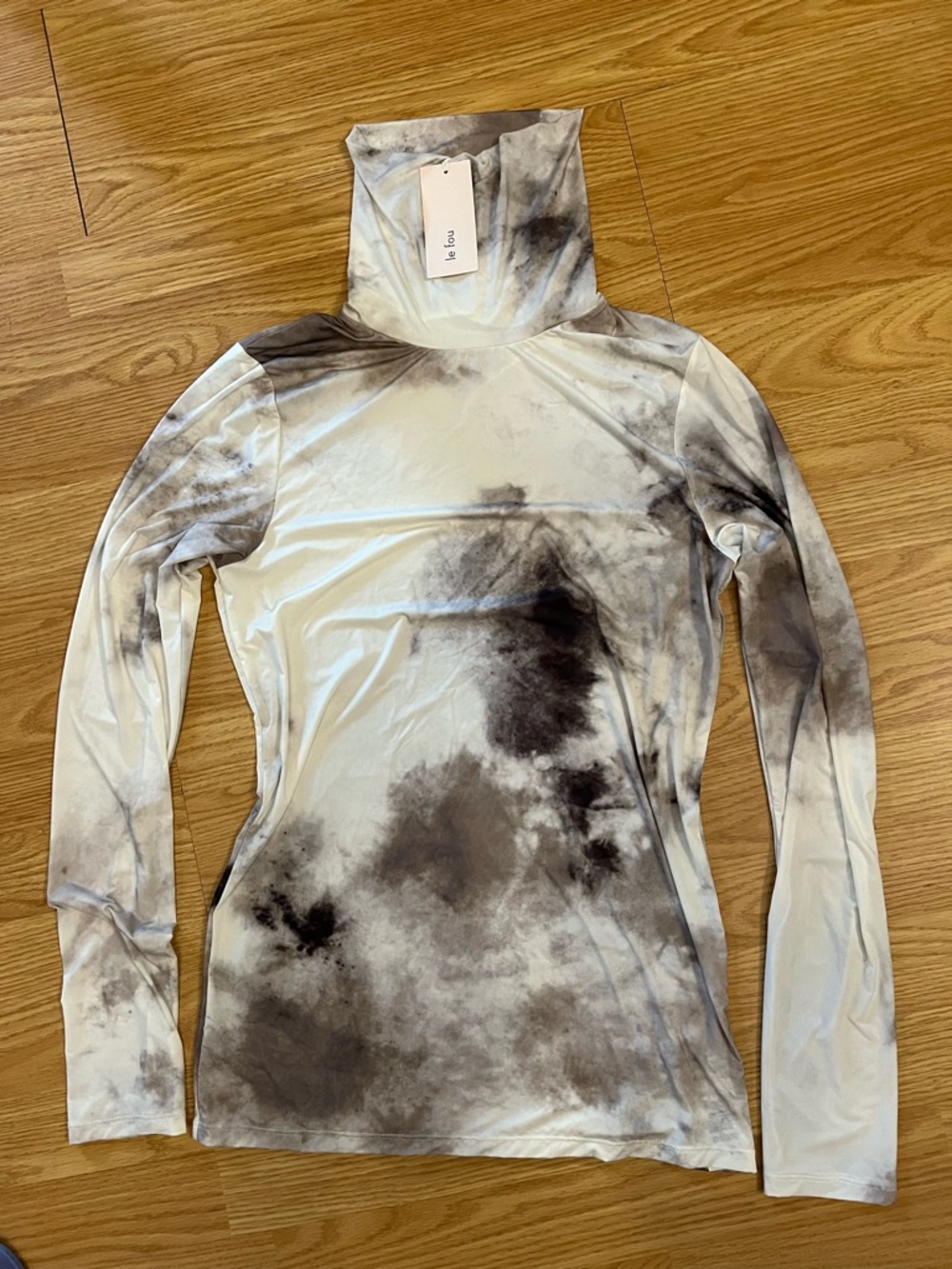 Aritzia WILFRED LE FOU Printed Long Sleeve Turtleneck Top - White & Gray